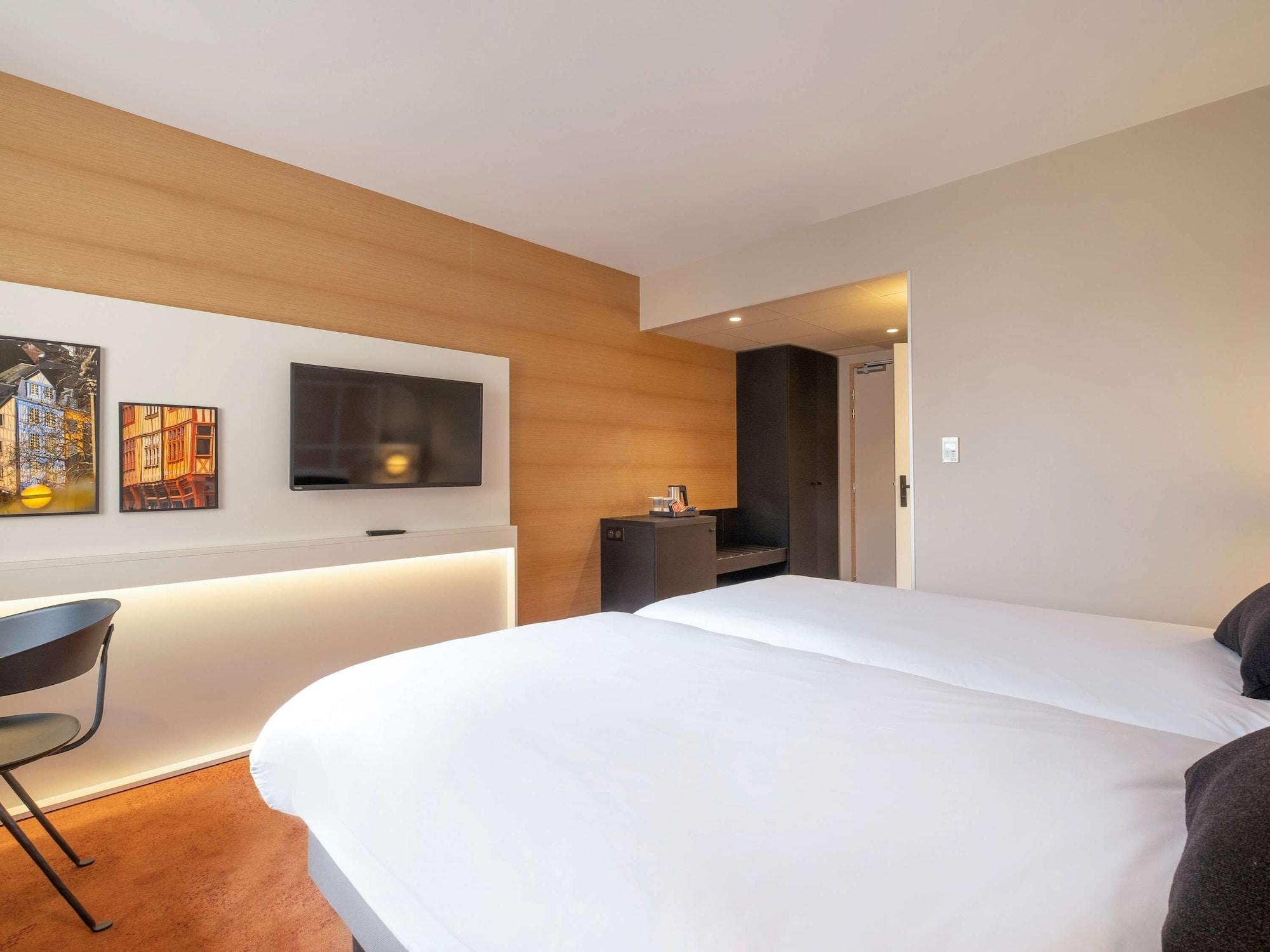 Mercure Rouen Centre Champ De Mars Экстерьер фото
