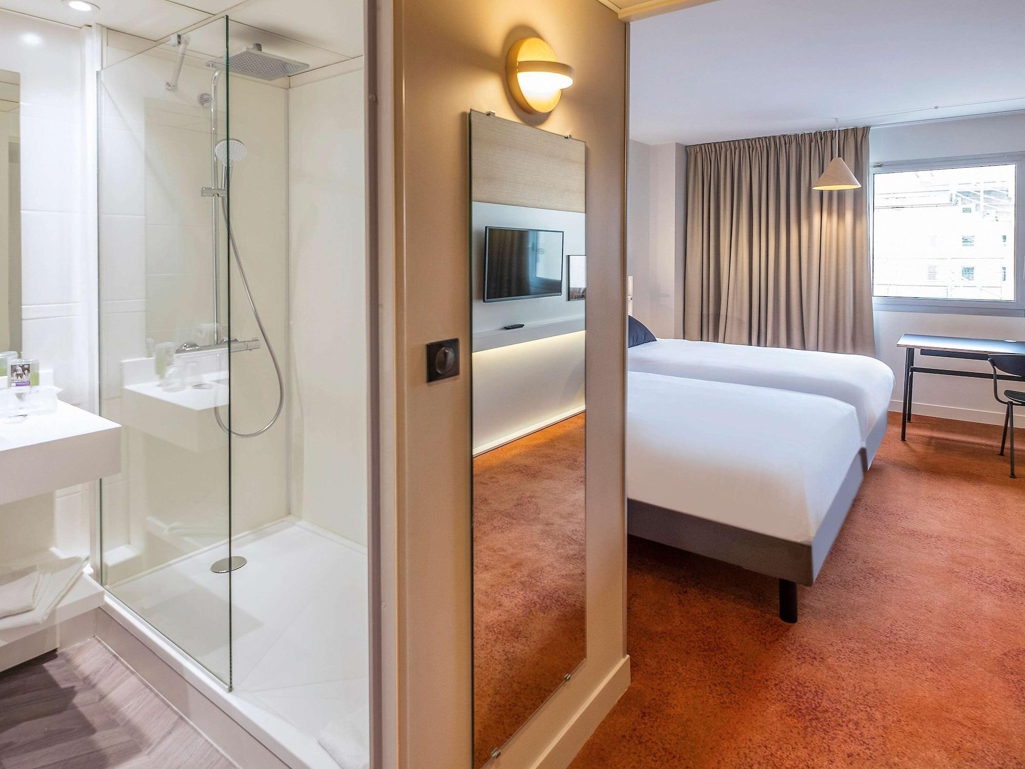 Mercure Rouen Centre Champ De Mars Экстерьер фото