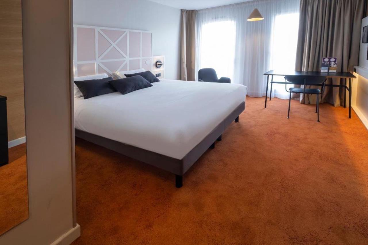 Mercure Rouen Centre Champ De Mars Экстерьер фото