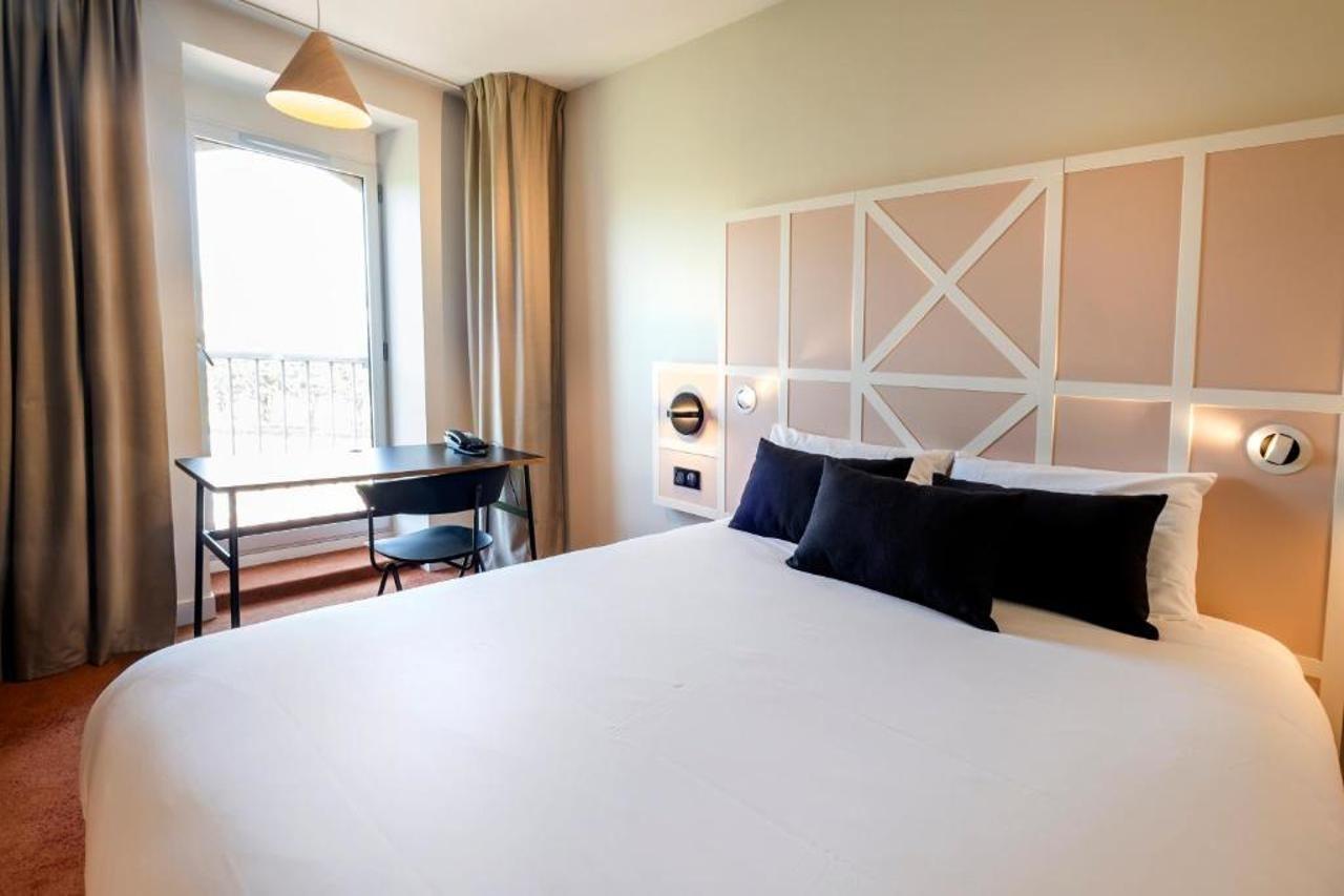 Mercure Rouen Centre Champ De Mars Экстерьер фото