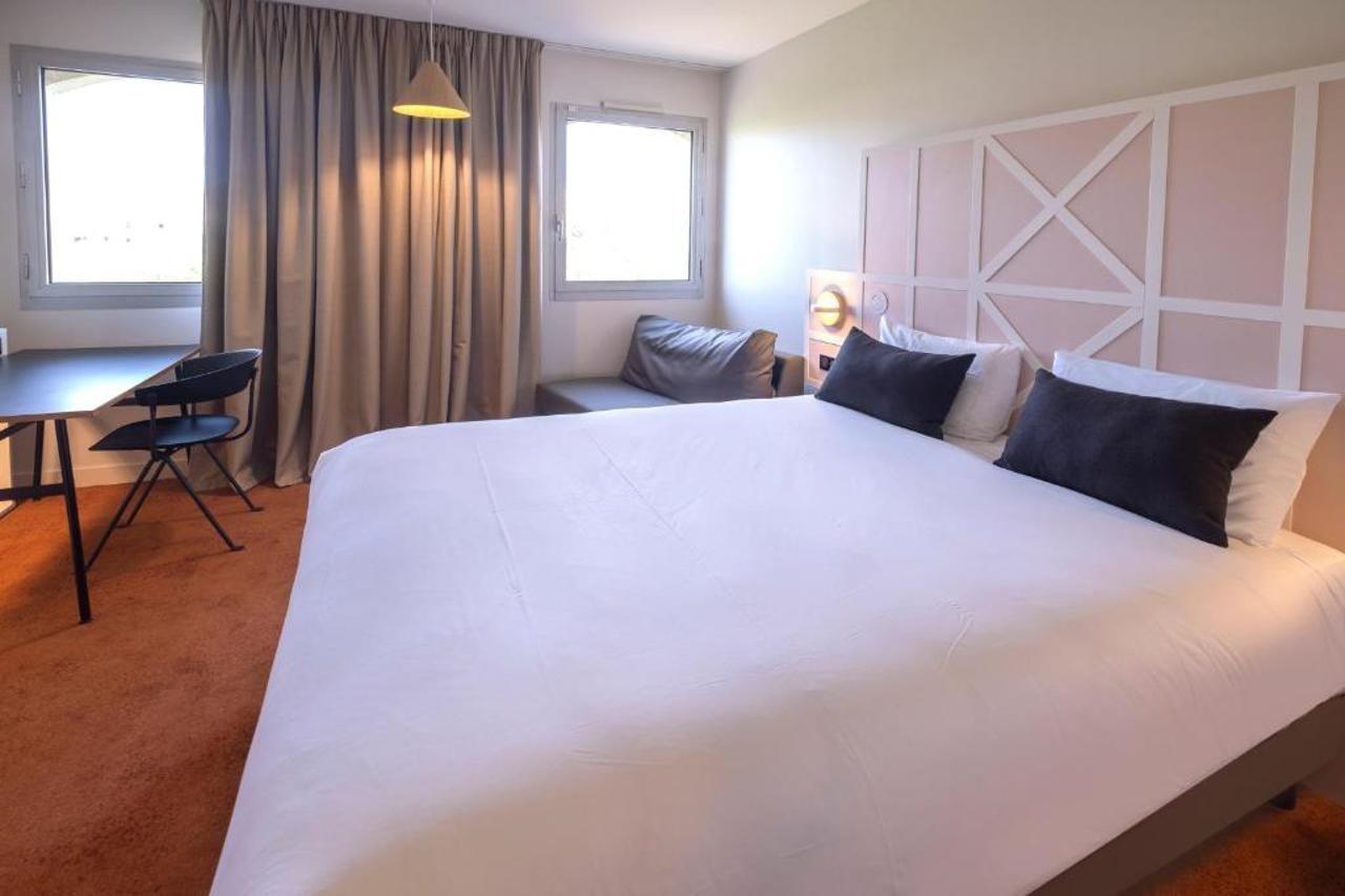 Mercure Rouen Centre Champ De Mars Экстерьер фото