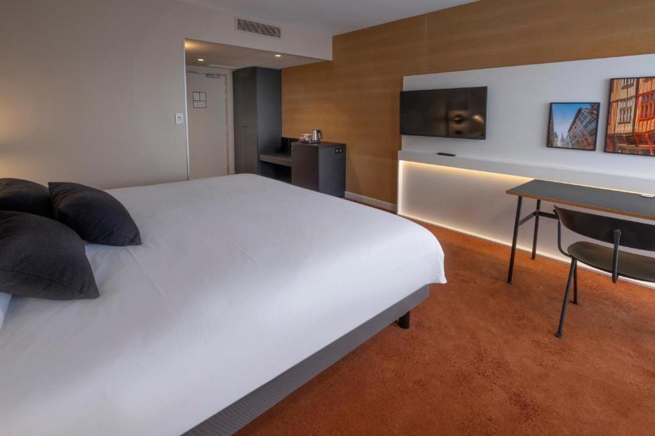 Mercure Rouen Centre Champ De Mars Экстерьер фото