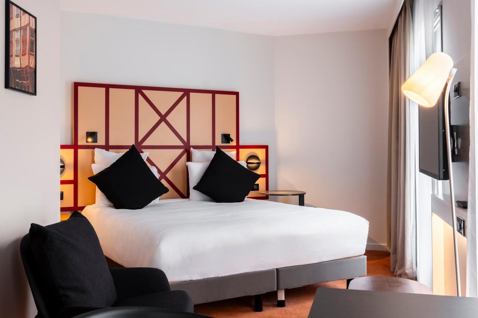 Mercure Rouen Centre Champ De Mars Экстерьер фото