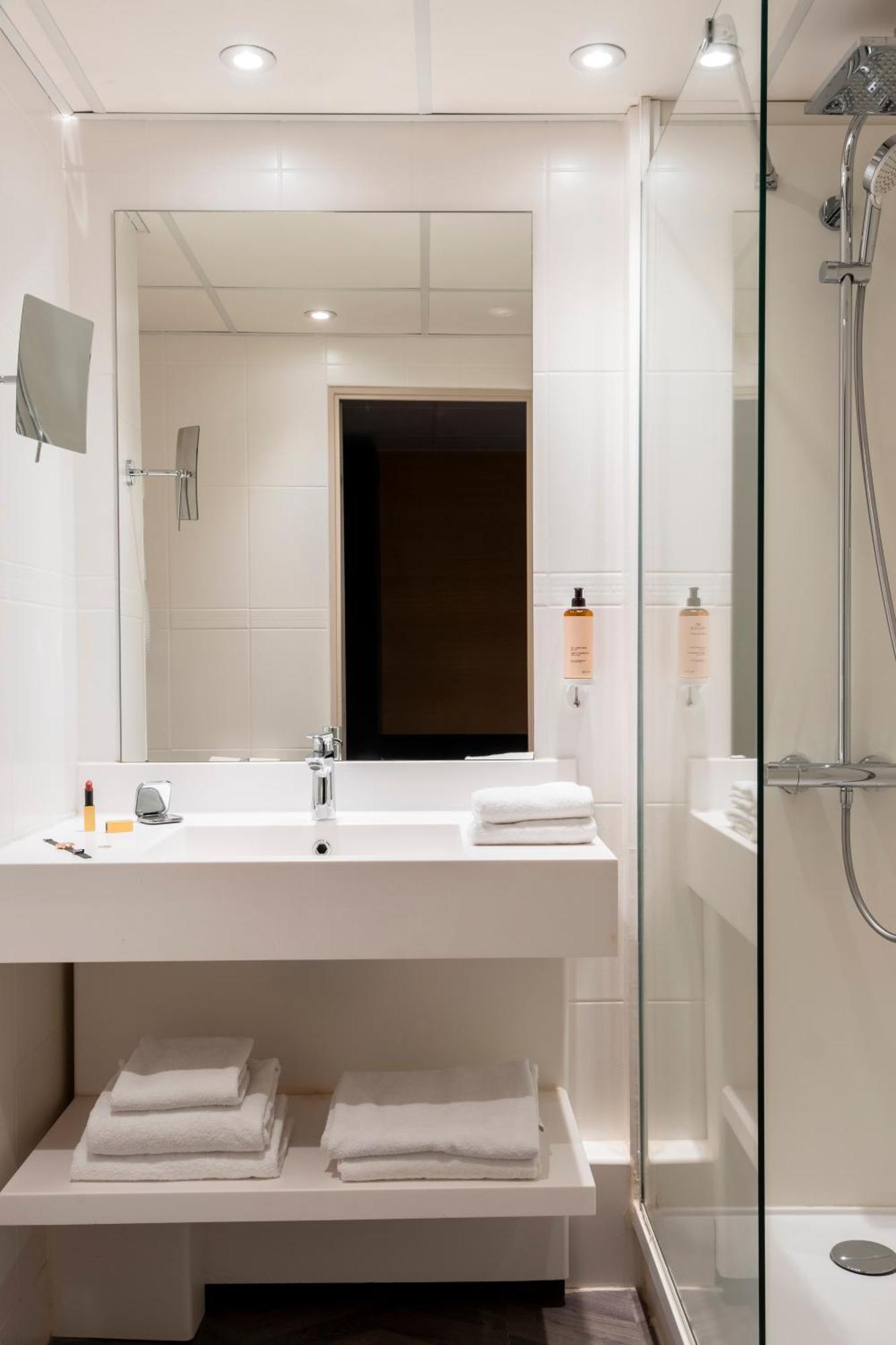 Mercure Rouen Centre Champ De Mars Экстерьер фото