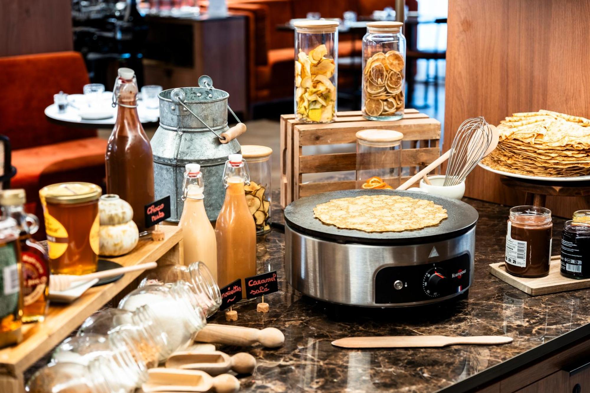 Mercure Rouen Centre Champ De Mars Экстерьер фото
