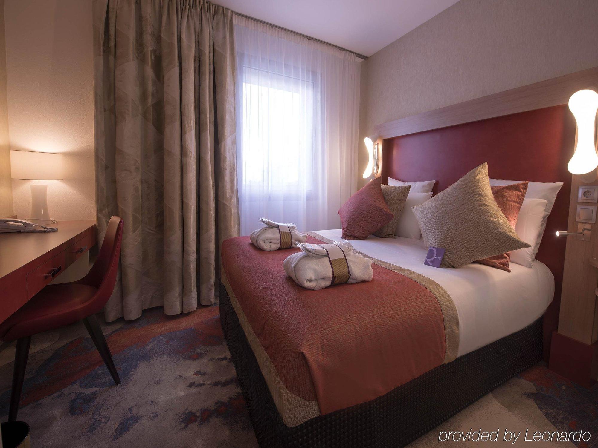 Mercure Rouen Centre Champ De Mars Экстерьер фото