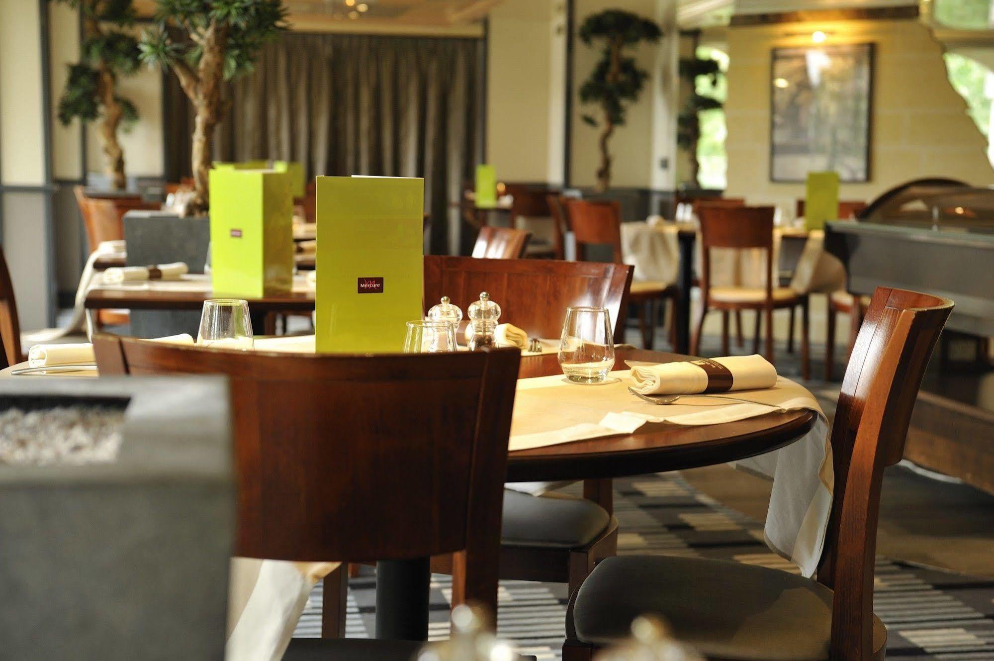 Mercure Rouen Centre Champ De Mars Экстерьер фото