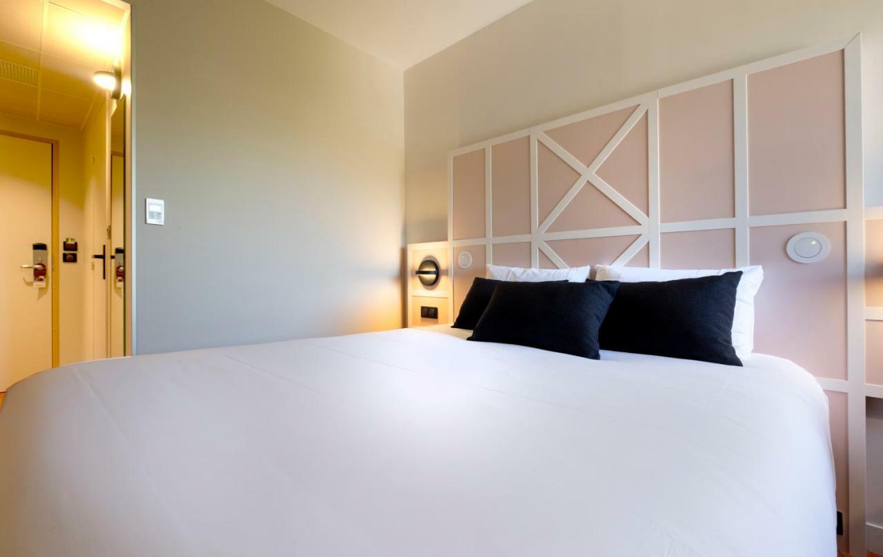Mercure Rouen Centre Champ De Mars Экстерьер фото
