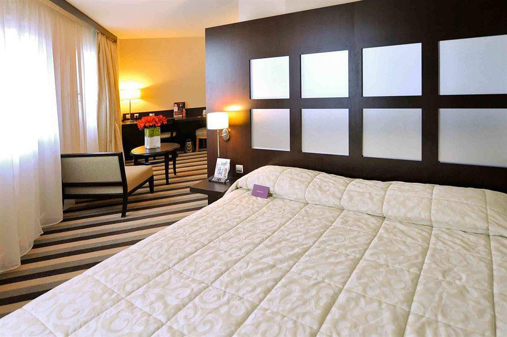 Mercure Rouen Centre Champ De Mars Номер фото